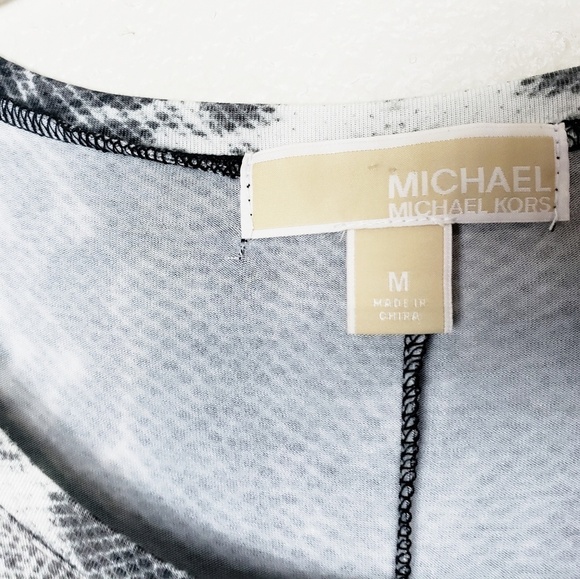 Micheal Kors| Gray Snakeskin studded top 116 - Picture 2 of 8